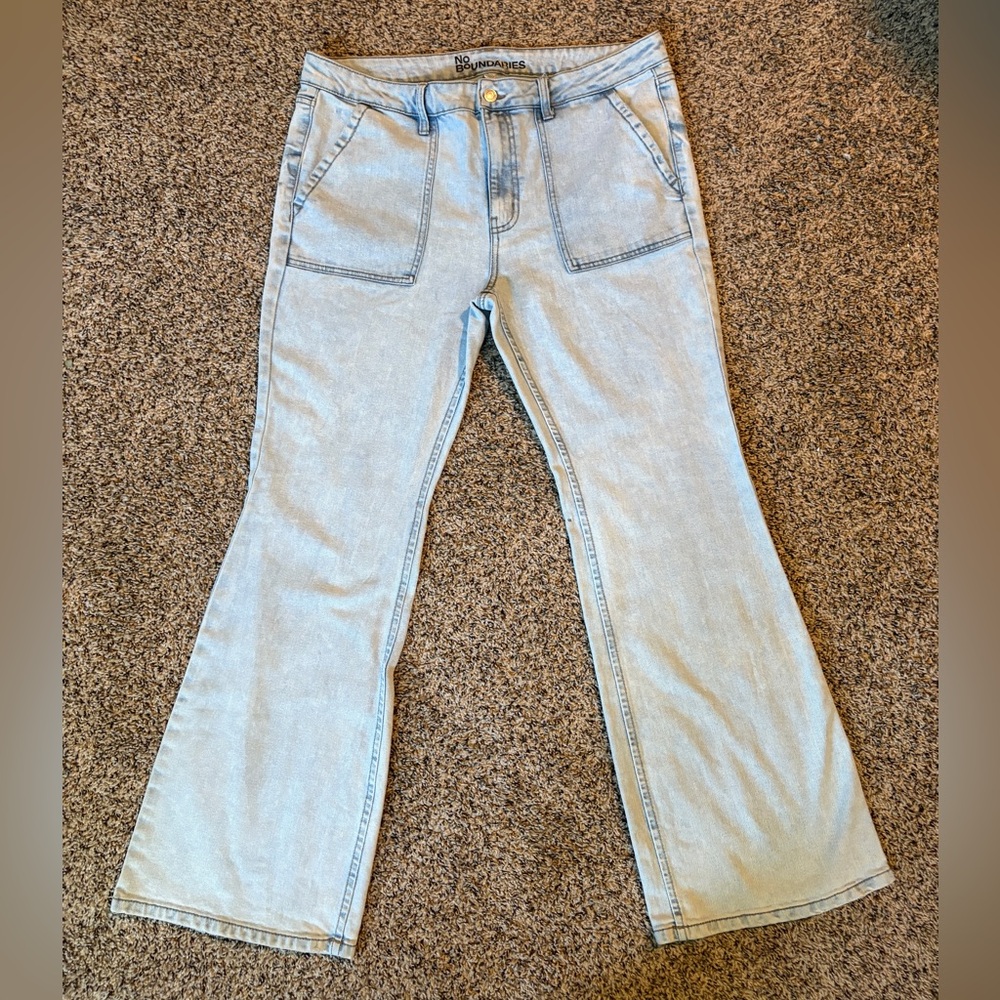 No Boundaries Light Wash Flare Jeans
